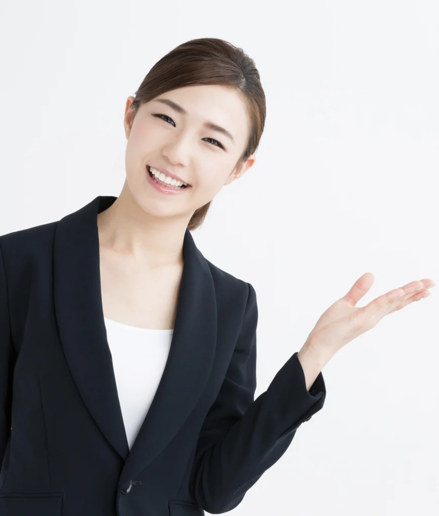 Woman gesturing with her left hand. 